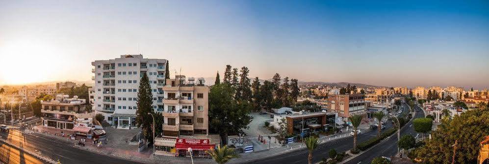 Takelena Apartments Лимасол Экстерьер фото