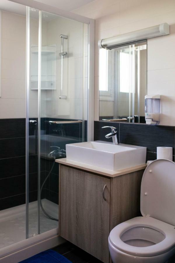 Takelena Apartments Лимасол Экстерьер фото